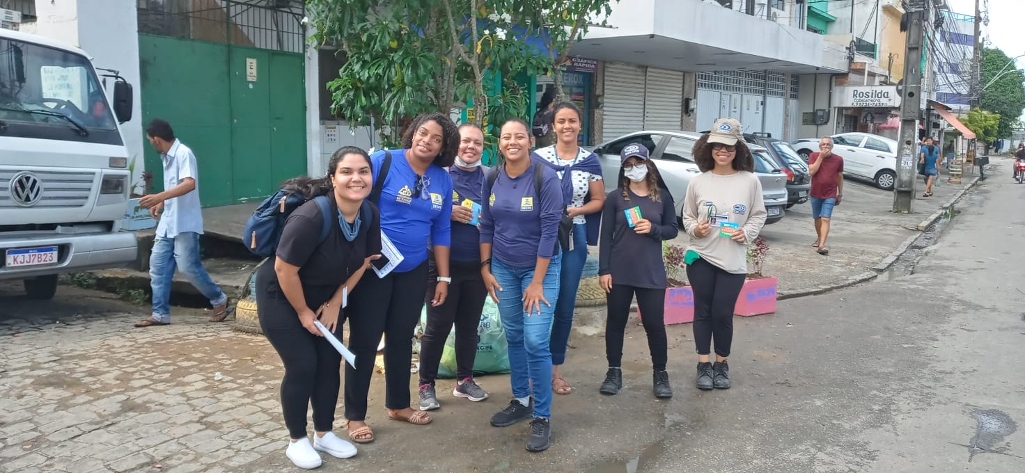 Emlurb realiza sensibilização na Rua Loanda, 204