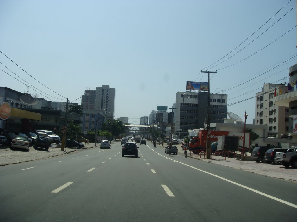 serviços de melhoria na drenagem na Avenida Herculano Bandeira