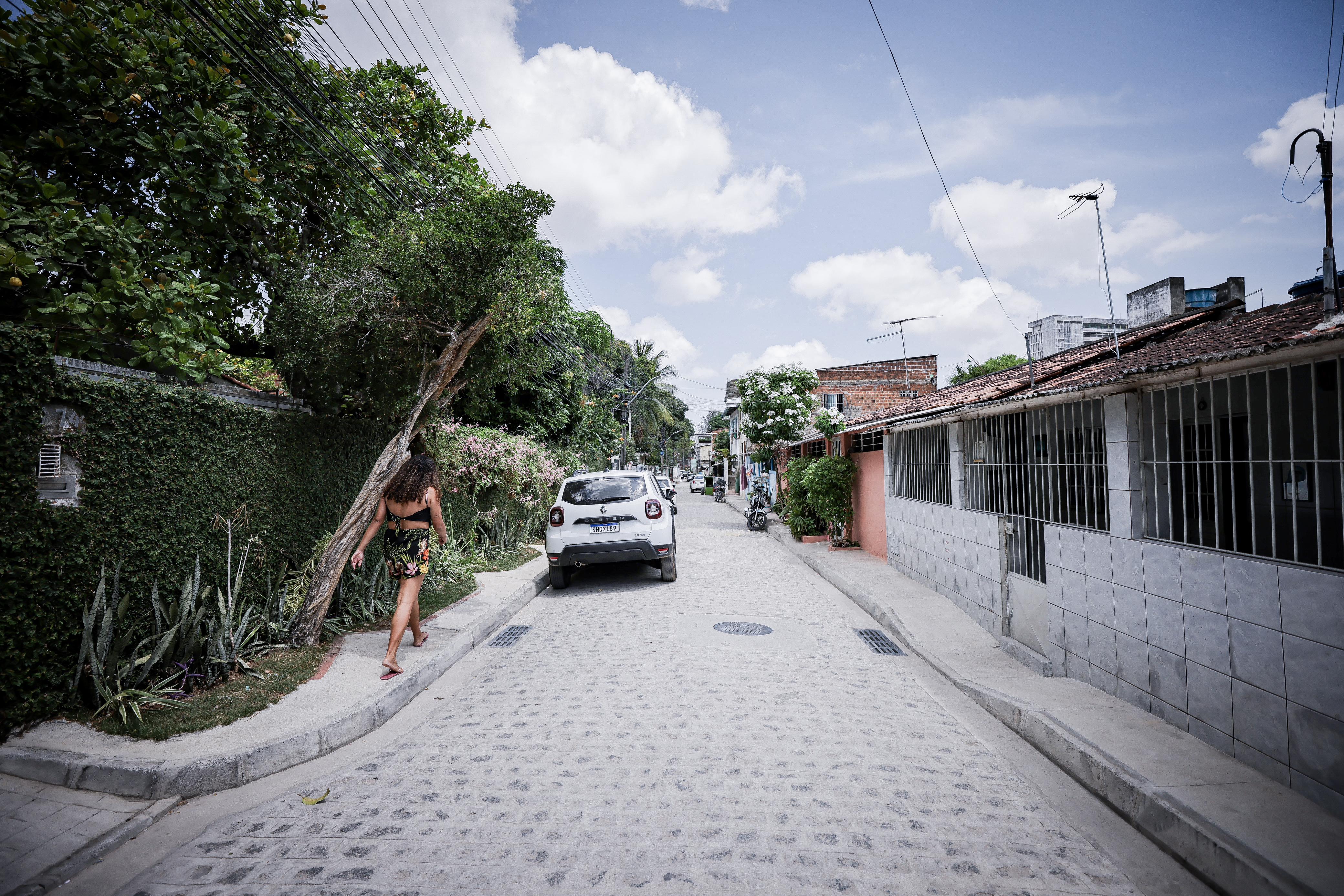 Na Várzea, Prefeitura do Recife entrega 15° Gramadão e mais uma obra do Rua Tinindo