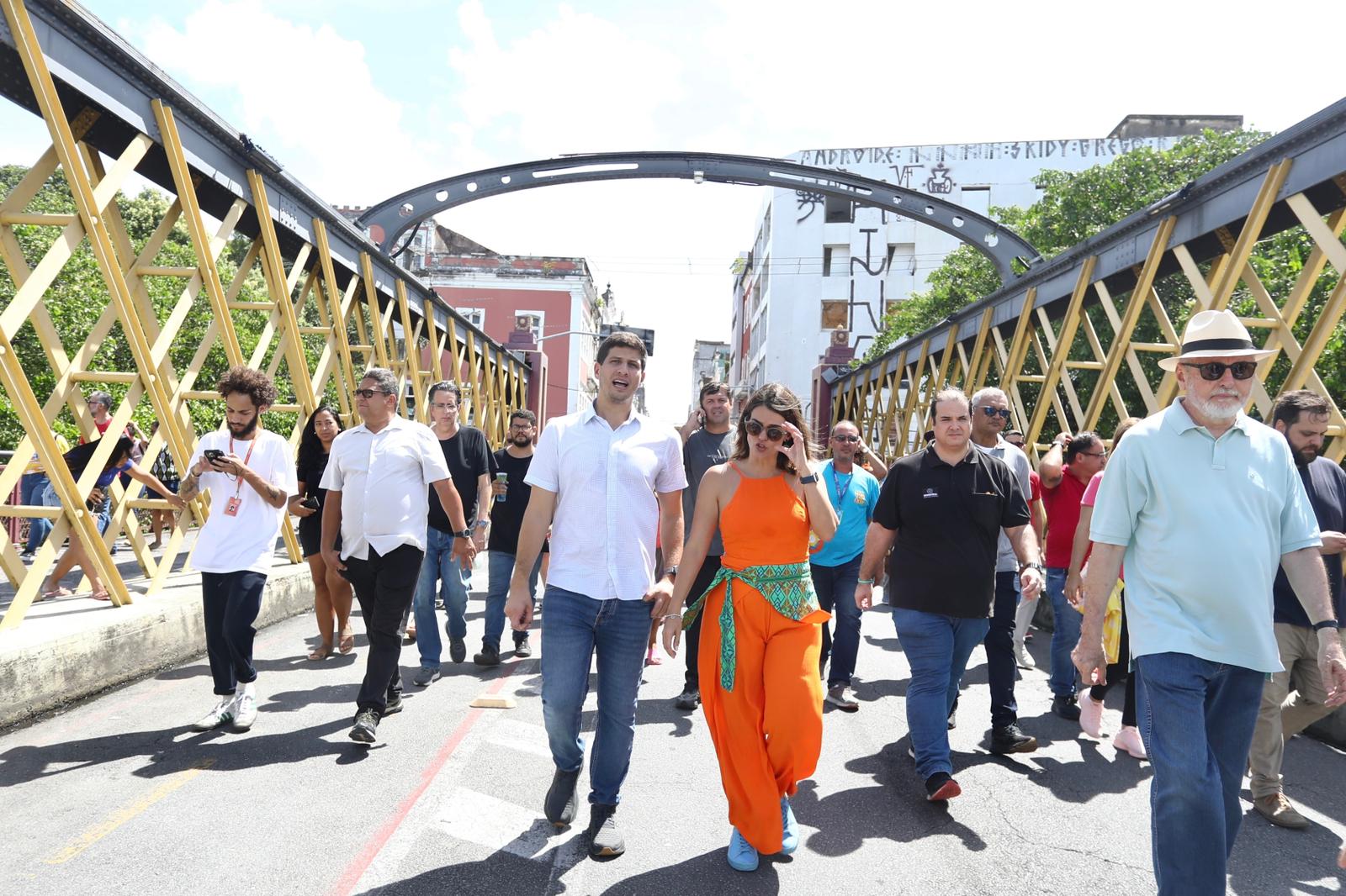 Prefeitura do Recife entrega Praça Maciel Pinheiro requalificada