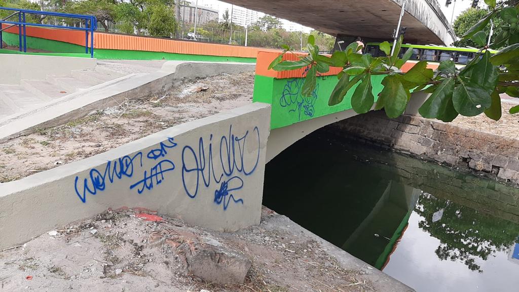 Vandalismo e furtos do patrimônio público