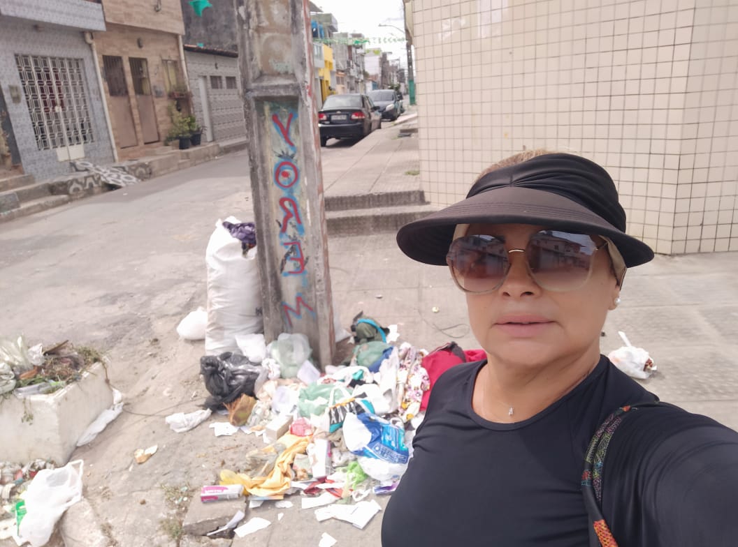 Emlurb realiza sensibilização na Rua Carneiro de Mariz