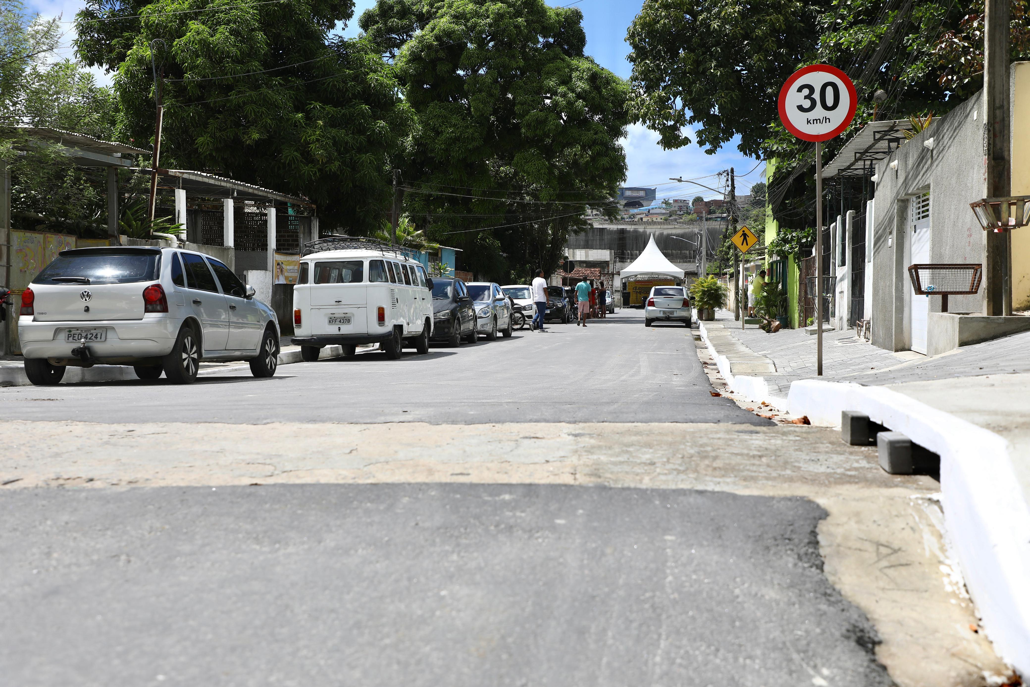 Prefeitura do Recife entrega via requalificada pelo Programa Rua Tinindo na Linha do Tiro