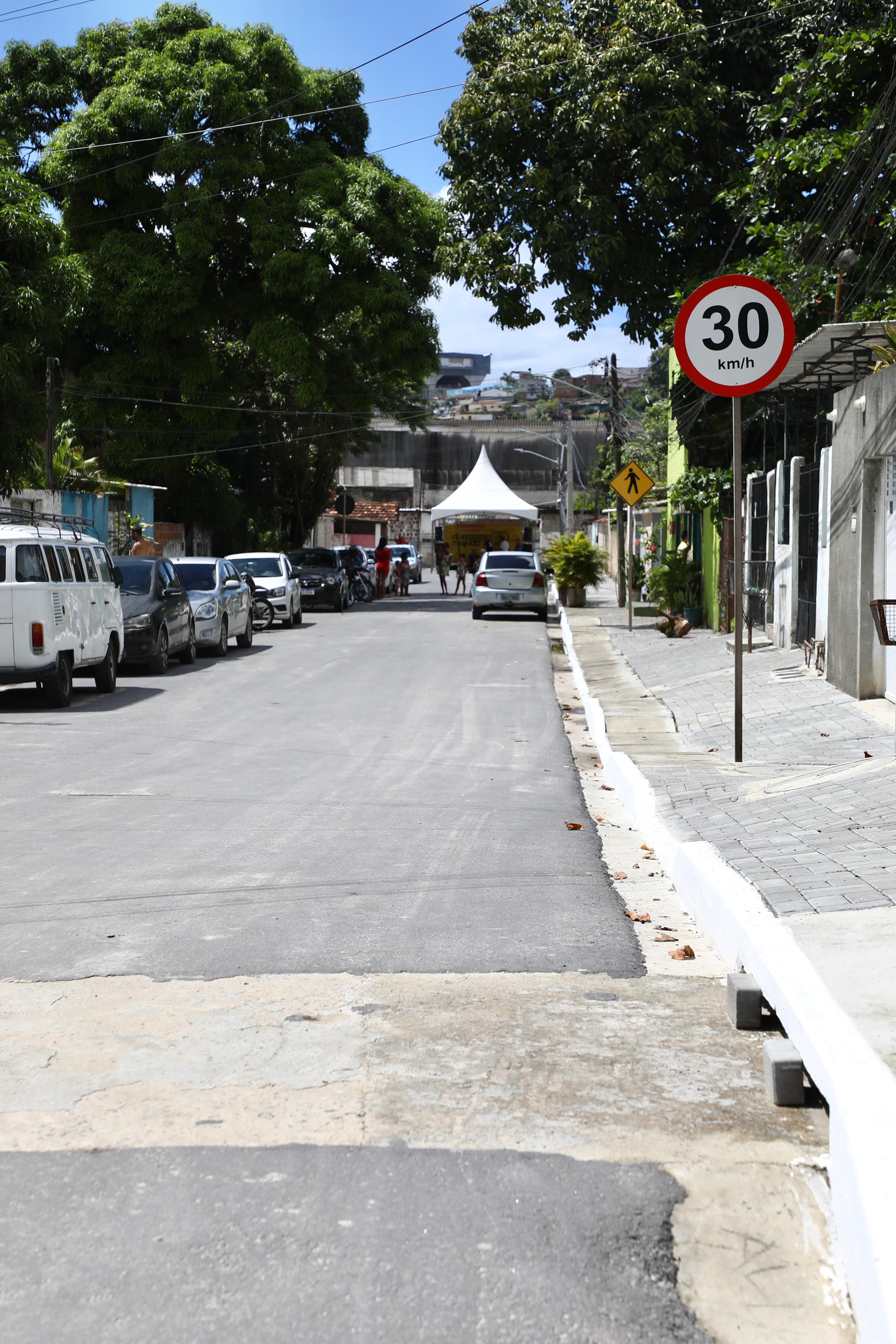 Prefeitura do Recife entrega via requalificada pelo Programa Rua Tinindo na Linha do Tiro
