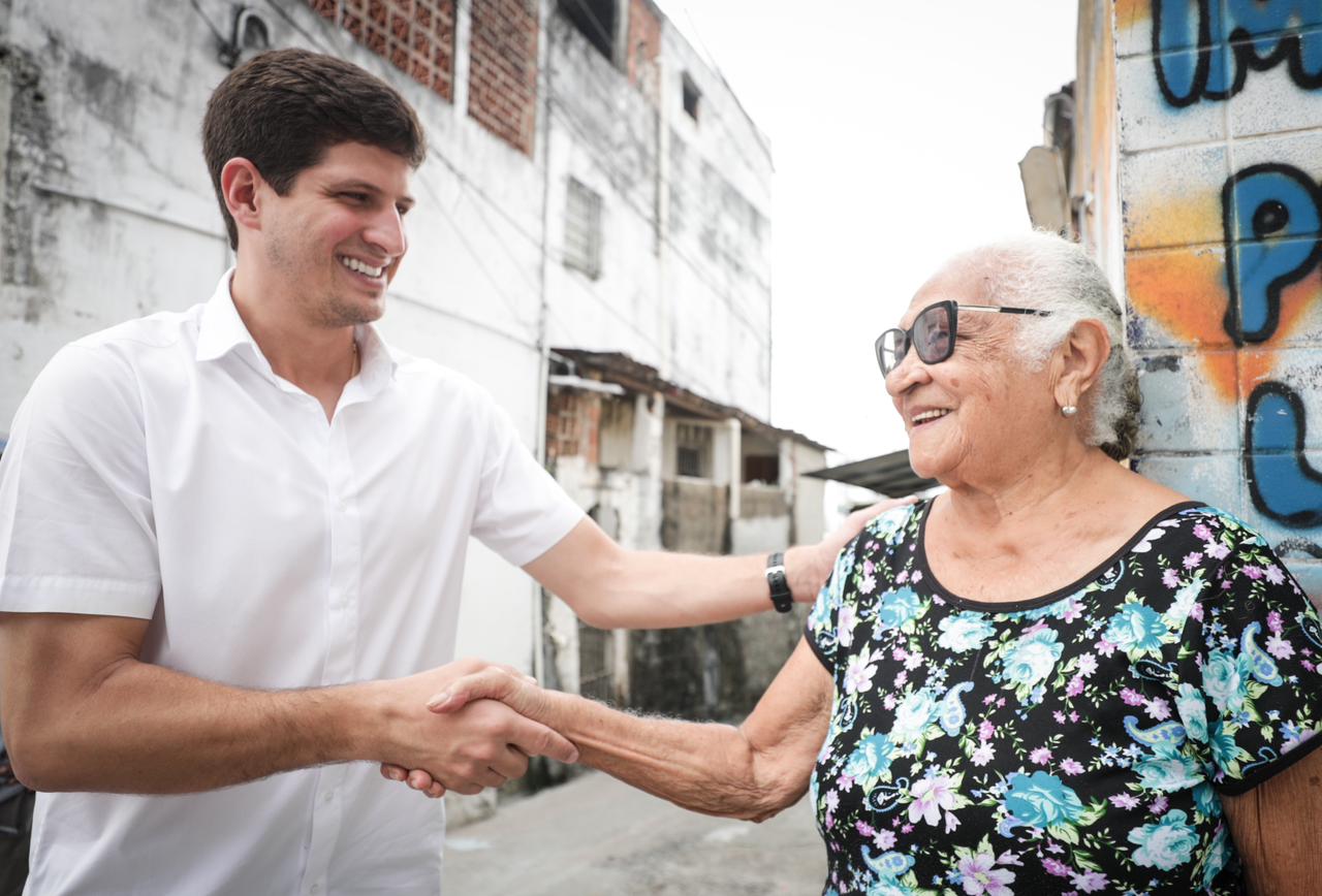 Recife Limpa: Prefeitura promove mutirão no Morro da Conceição