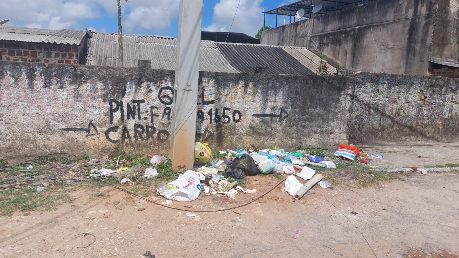 Emlurb realiza sensibilização na Rua Capitão Alfredo Passos