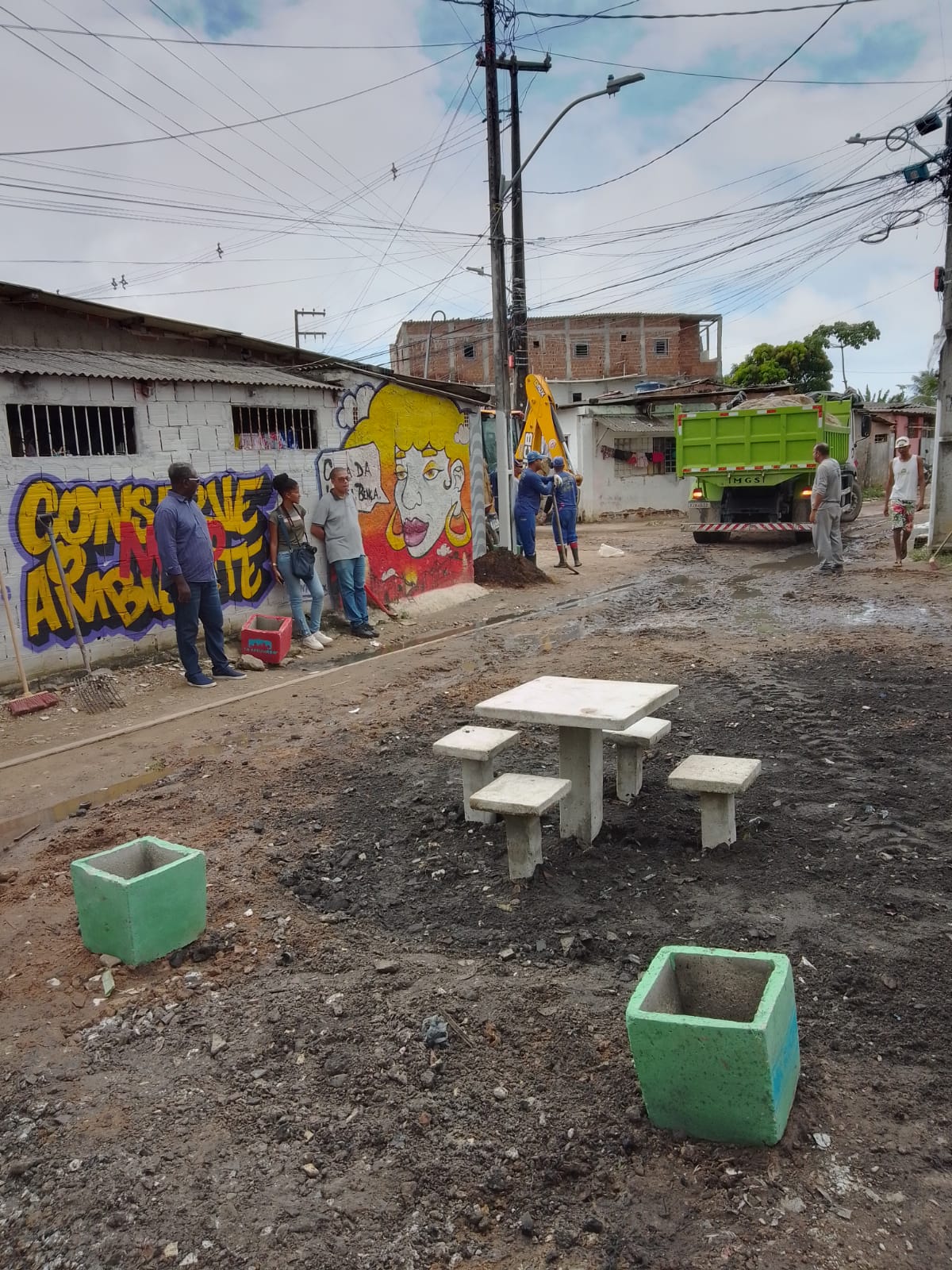 Emlurb realiza sensibilização em Rua Azeitona no Ibura