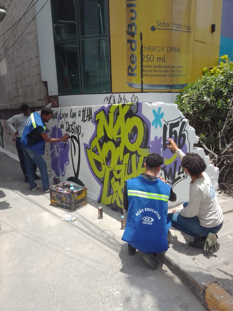 Emlurb realiza sensibilização em Rua Dr. Pedro de Melo Cahú, em Boa Viagem