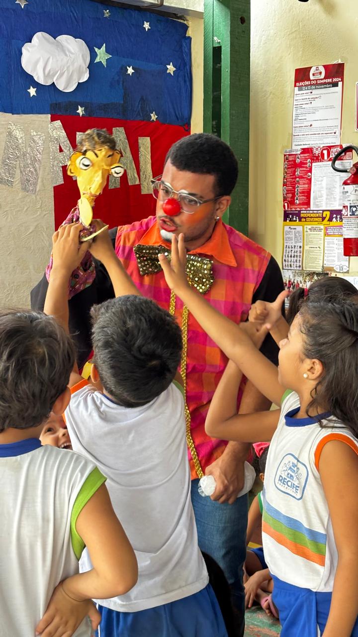 Emlurb realiza apresentação teatral em Escola Municipal Jader Figueiredo 