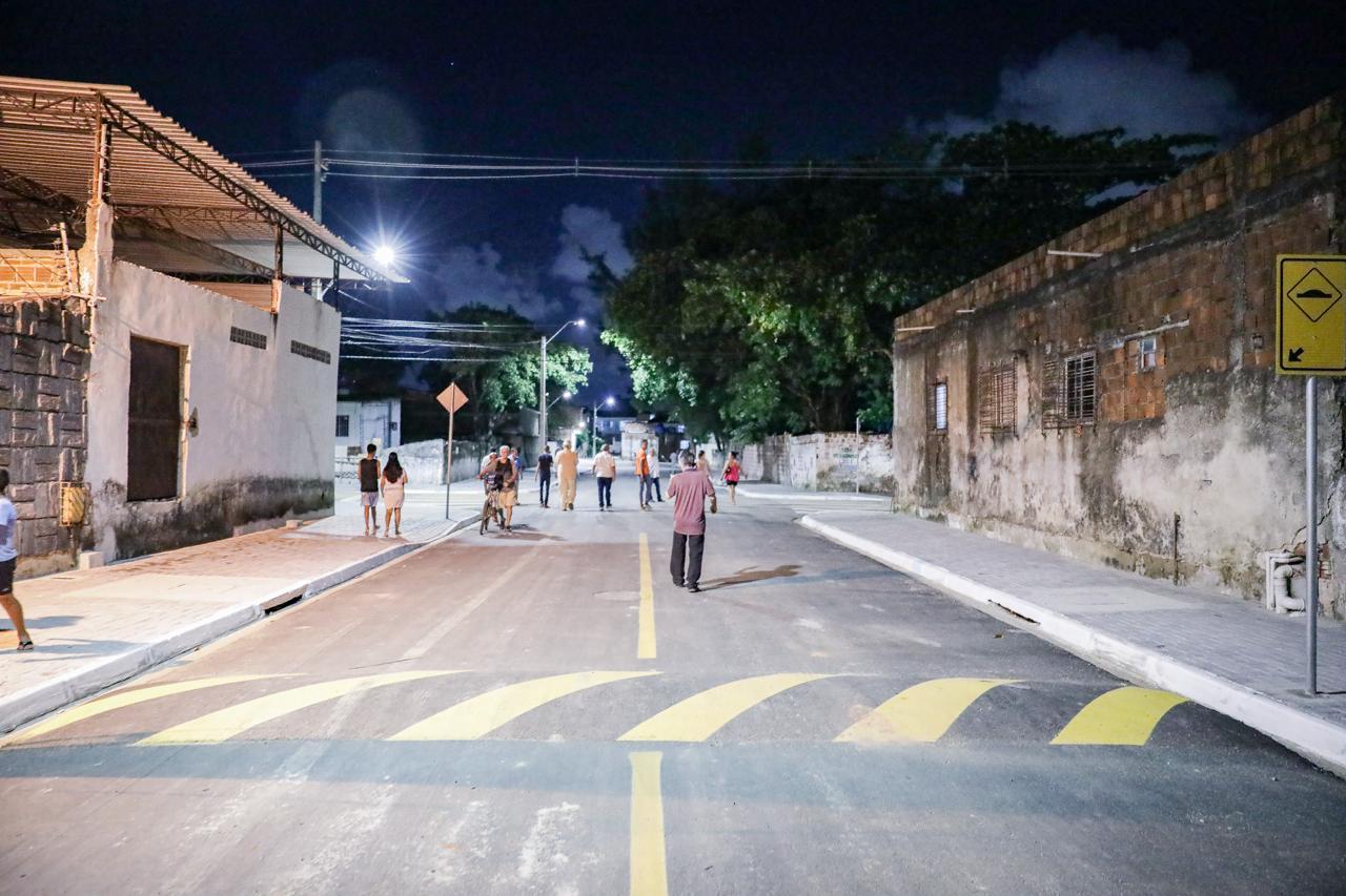 Prefeitura do Recife entrega requalificação da Rua Olímpio Costa, em Areias