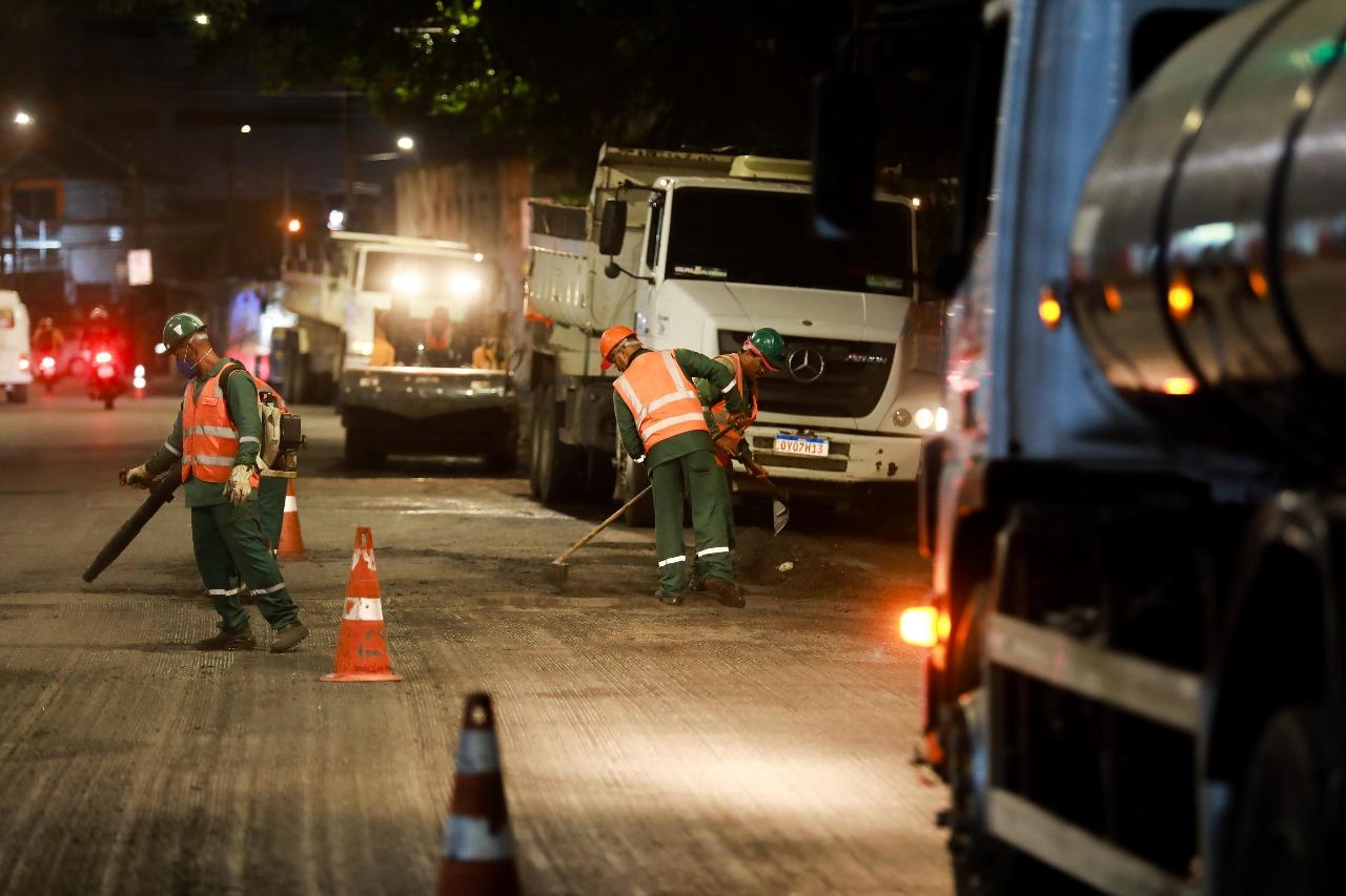 Prefeitura do Recife realiza recapeamento na Rua dos Palmares